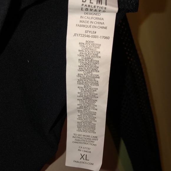 Zip up - Picture 5 of 5